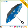 Nouveaux produits innovants imperméable à l&#39;intérieur à l&#39;extérieur libre c poignée parapluie inversé